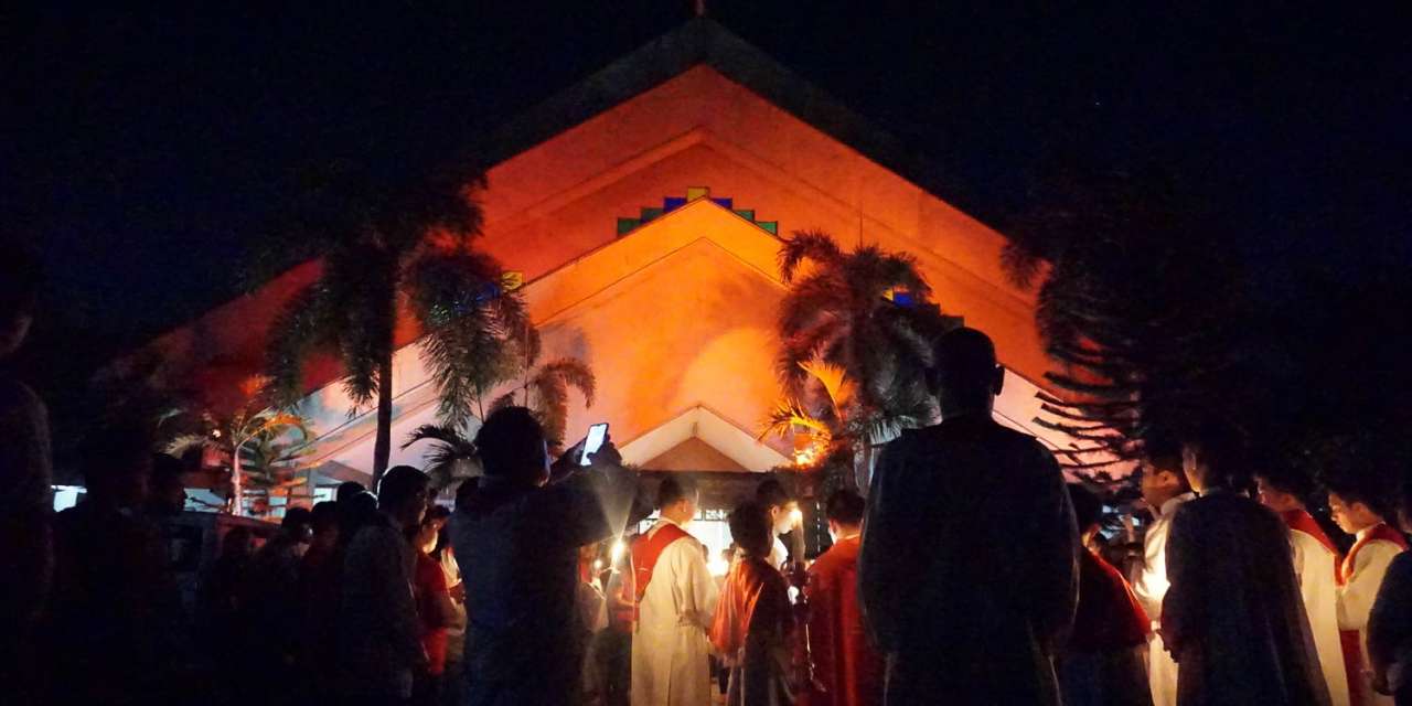 St. Peregrine Shrine Participates in ACN’s #REDWEDNESDAYPH2019