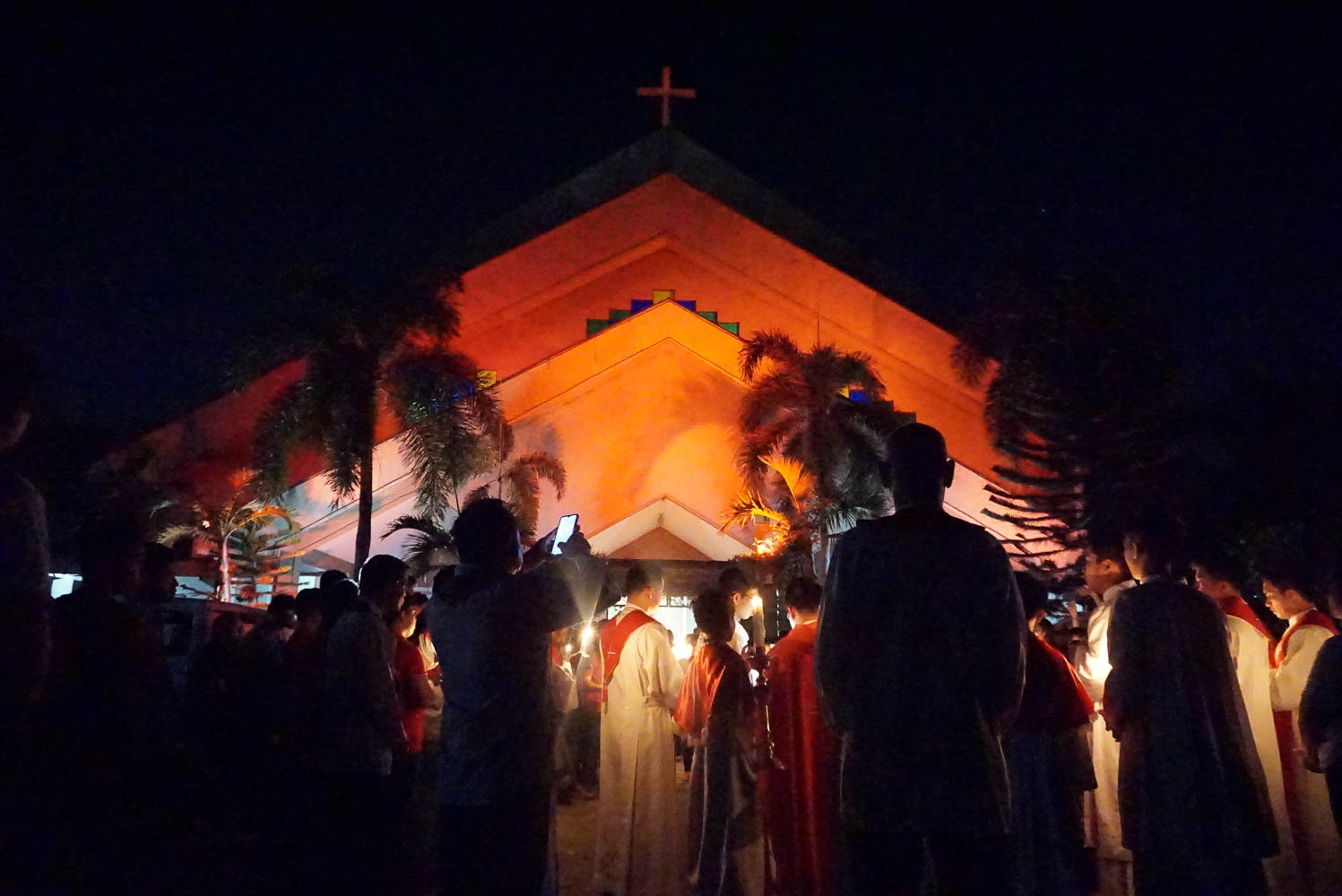 St. Peregrine Shrine Participates in ACN’s #REDWEDNESDAYPH2019